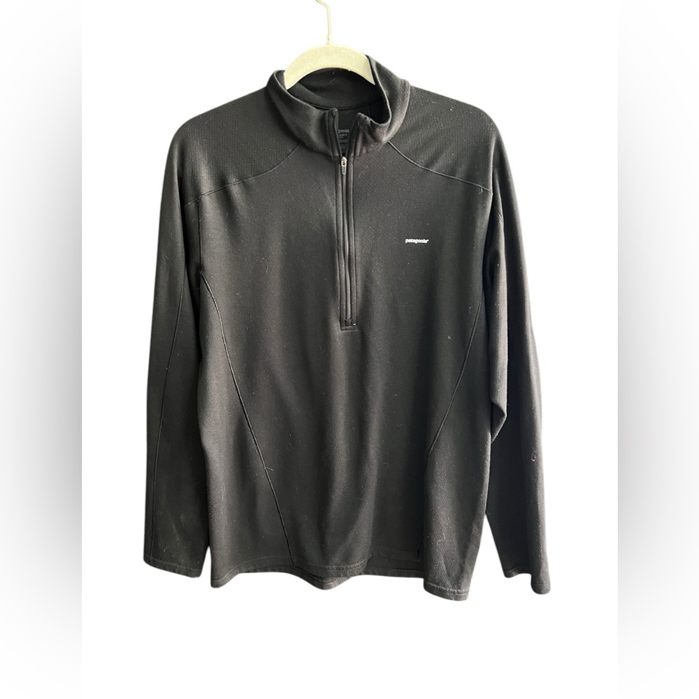 Patagonia L men’s black half zip pullover baselayer